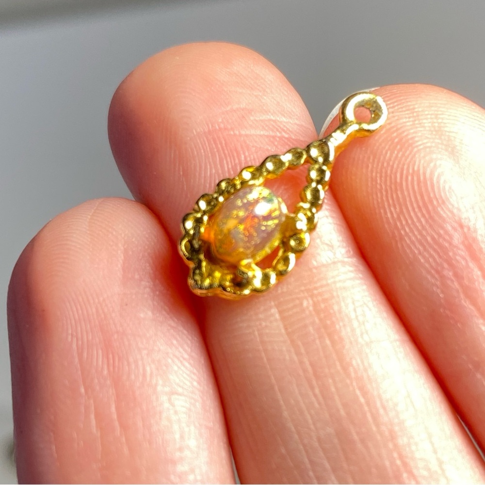 Vintage Goldtone Iridescent Glass Teardrop Pendant - Picture 3 of 4